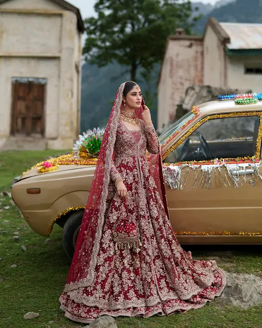 Faiza Saqlain catalogue