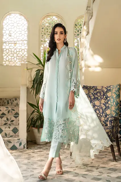 House of Reina catalogue image