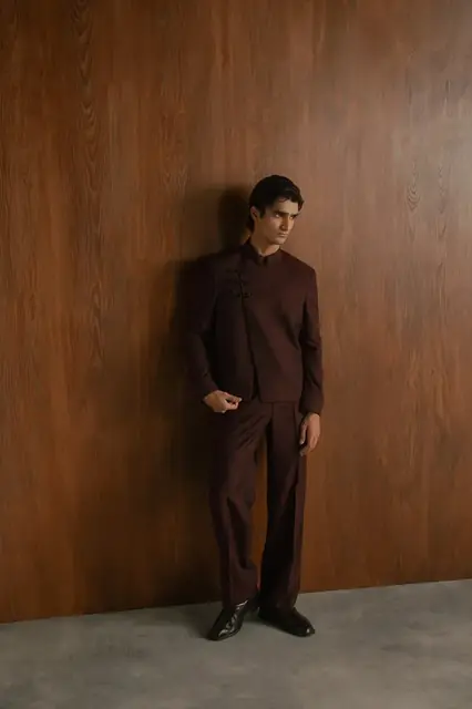 AMOR catalogue image